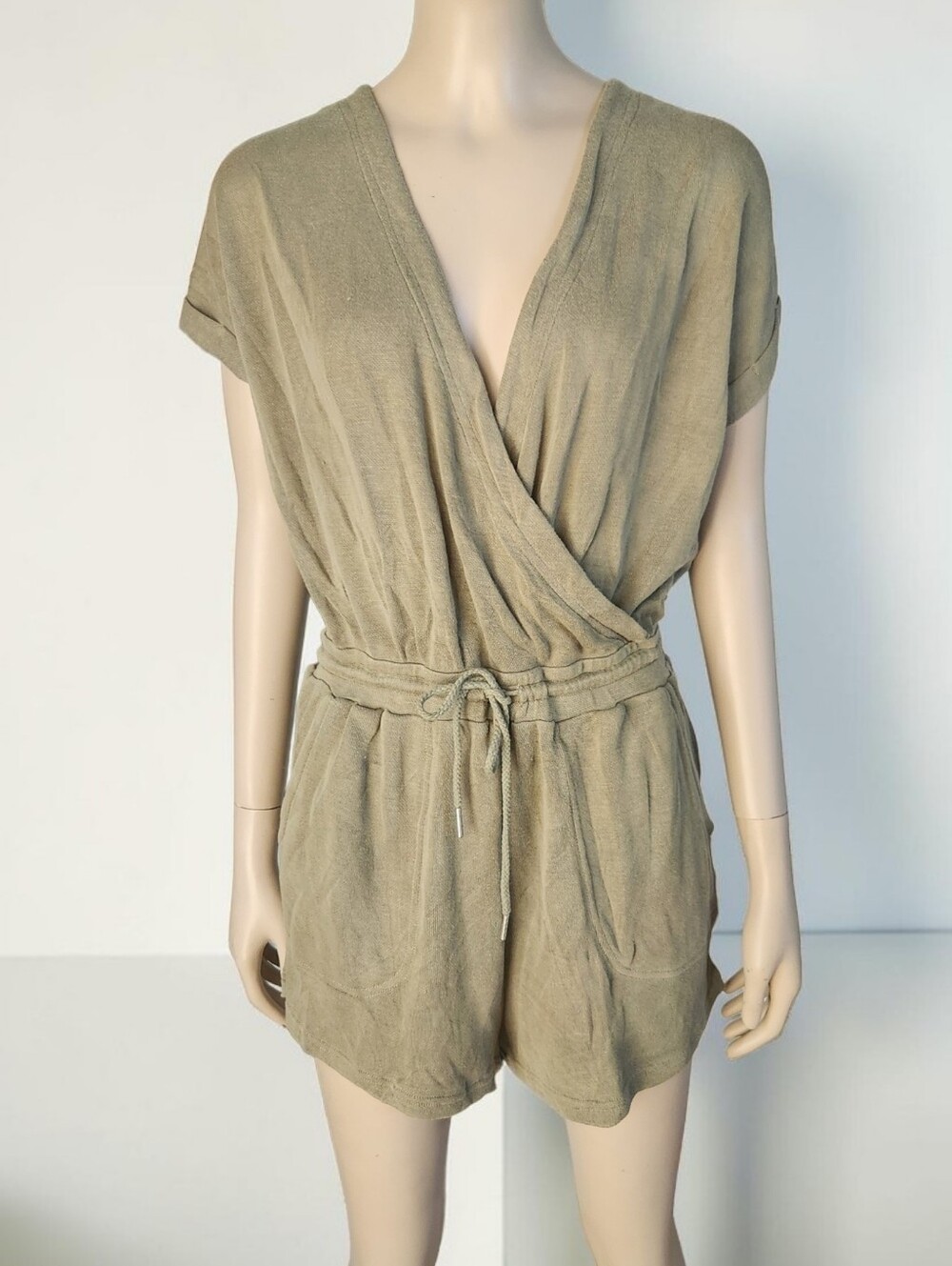L Space Great Escape Slub Jersey Romper Olive Green Women S Cap Sleeve One Piece - Picture 5 of 15